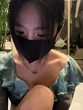 Snapshot of FeiFei-babe chatting on 09.21.25 FeiFei-babe online show from 09.21.25