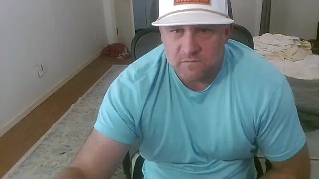 Snapshot of poundyouout69 chatting on 02.01.25 poundyouout69 online show from 02.01.25