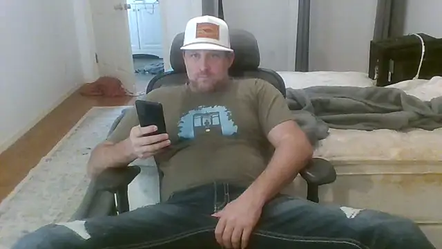 Snapshot of poundyouout69 chatting on 03.13.25 poundyouout69 online show from 03.13.25