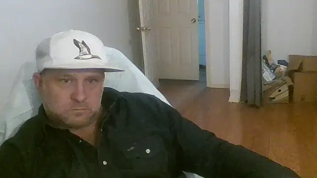 Snapshot of poundyouout69 chatting on 11.27.25 poundyouout69 online show from 11.27.25