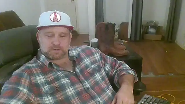 Snapshot of poundyouout69 chatting on 02.06.26 poundyouout69 online show from 02.06.26