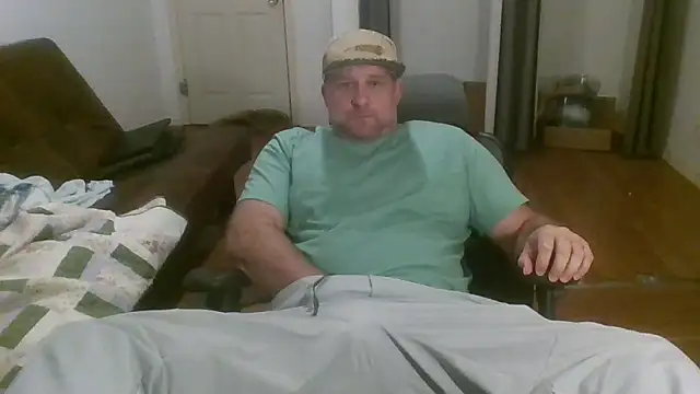 Snapshot of poundyouout69 chatting on 02.12.26 poundyouout69 online show from 02.12.26