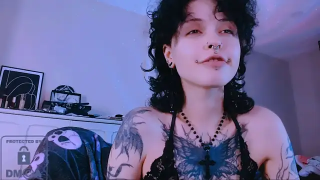 Snapshot of NaughtyLittleFox chatting on 06.15.26 NaughtyLittleFox online show from 06.15.26