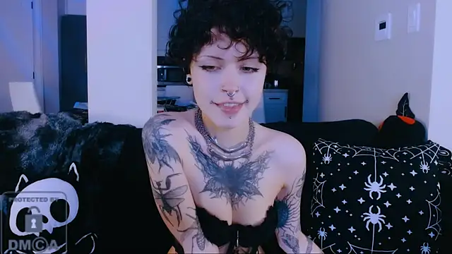 Snapshot of NaughtyLittleFox chatting on 07.07.26 NaughtyLittleFox online show from 07.07.26