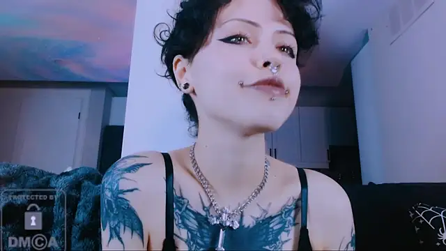 Snapshot of NaughtyLittleFox chatting on 07.13.26 NaughtyLittleFox online show from 07.13.26