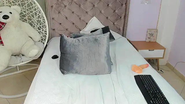 Snapshot of joha_keany chatting on 01.20.25 joha keany online show from 01.20.25