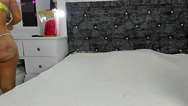 Snapshot of anastasia_danger chatting on 12.26.24 anastasia danger online show from 12.26.24