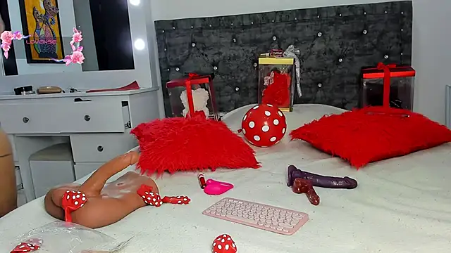 Snapshot of anastasia_danger chatting on 02.14.25 anastasia danger online show from 02.14.25