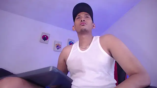 Snapshot of Jaison_halls chatting on 10.11.25 Jaison halls online show from 10.11.25