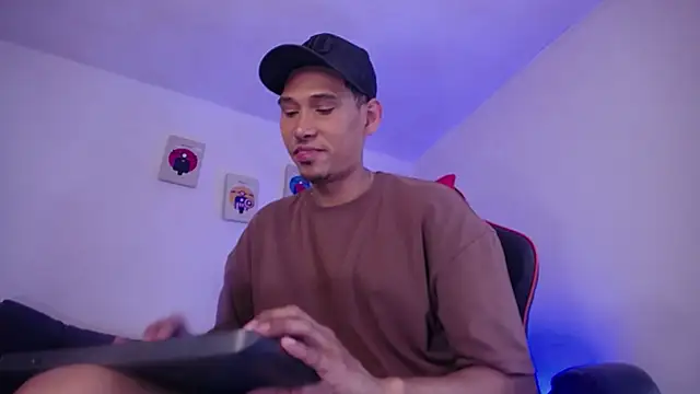 Snapshot of Jaison_halls chatting on 10.12.25 Jaison halls online show from 10.12.25