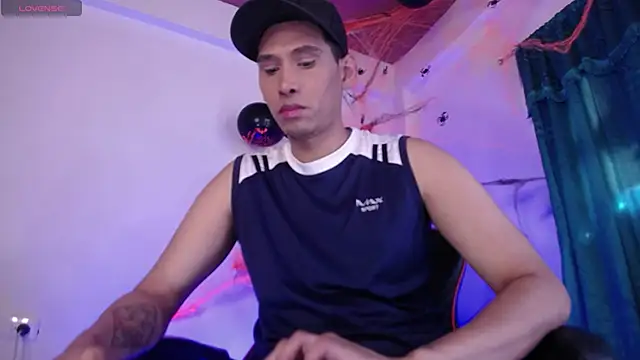 Snapshot of Jaison_halls chatting on 10.27.25 Jaison halls online show from 10.27.25