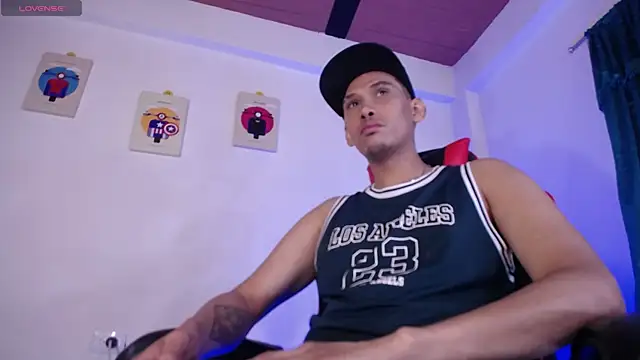 Snapshot of Jaison_halls chatting on 11.04.25 Jaison halls online show from 11.04.25