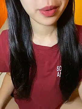 minmin2kk5 online show from 11.13.25