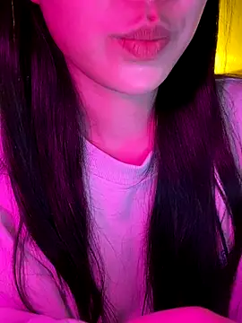 minmin2kk5 online show from 11.30.25