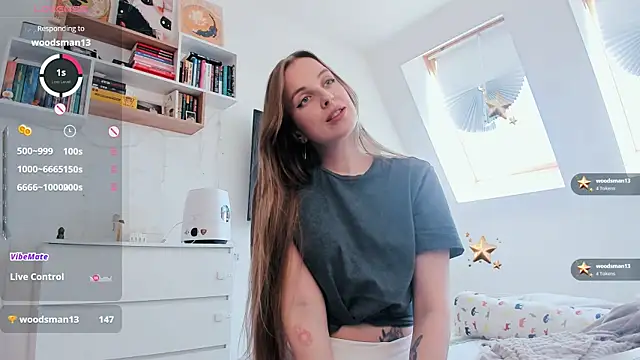 Snapshot of violet_blue_eyes chatting on 04.20.26 violet blue eyes online show from 04.20.26