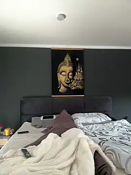 Livewithlucy online show from 03.10.26