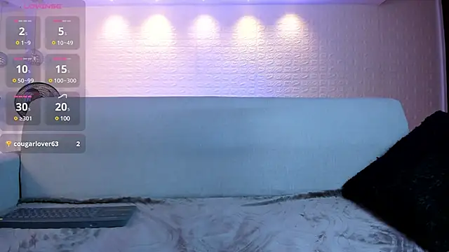 Snapshot of violet_scott chatting on 01.17.25 violet scott online show from 01.17.25