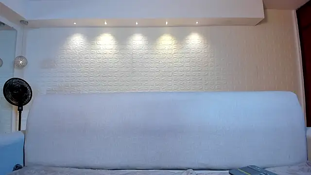 Snapshot of violet_scott chatting on 03.03.25 violet scott online show from 03.03.25