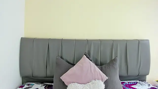 Cherllynn online show from 12.04.25