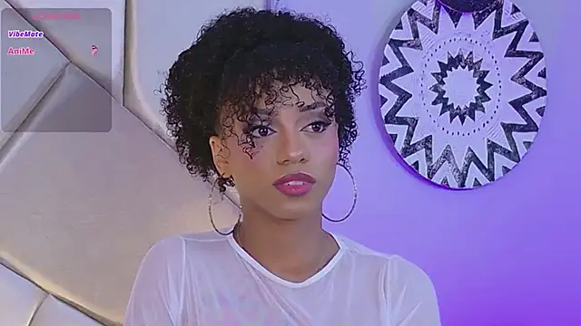 Snapshot of Nahomi_King chatting on 02.12.25 Nahomi King online show from 02.12.25