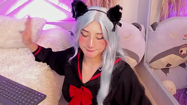 Snapshot of miia__baker chatting on 09.15.25 miia baker online show from 09.15.25