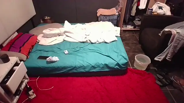 Snapshot of THEEBOSSTEE chatting on 11.06.25 THEEBOSSTEE online show from 11.06.25