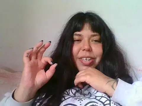 Snapshot of scarletttlove chatting on 06.13.26 scarletttlove online show from 06.13.26