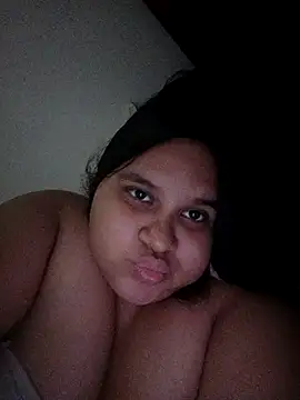 Snapshot of XXTenacion chatting on 03.30.26 XXTenacion online show from 03.30.26