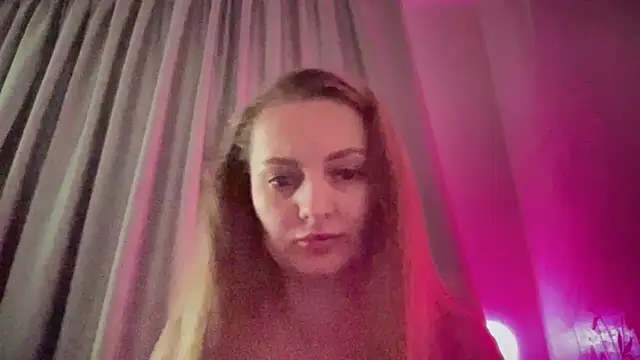 Snapshot of Viola_sweet chatting on 10.29.25 Viola sweet online show from 10.29.25