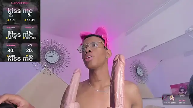 Tiffany Valentine15 online show from 11.15.25