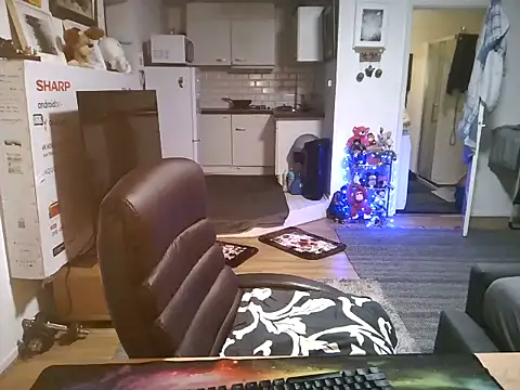 mihaimichael online show from 10.18.25