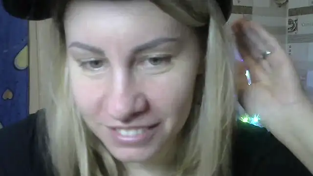 TherestlessKitty online show from 12.30.24