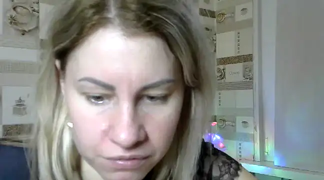 TherestlessKitty online show from 01.05.25