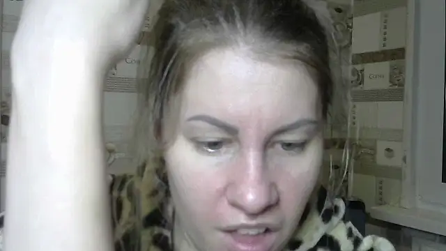 TherestlessKitty online show from 02.14.25