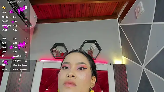 Karoll014 online show from 12.30.24