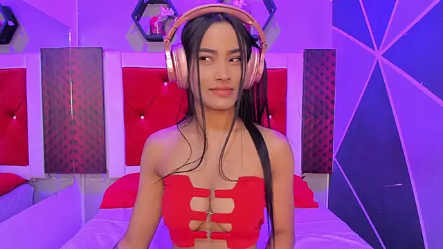 Snapshot of Karoll014 chatting on 10.06.25 Karoll014 online show from 10.06.25