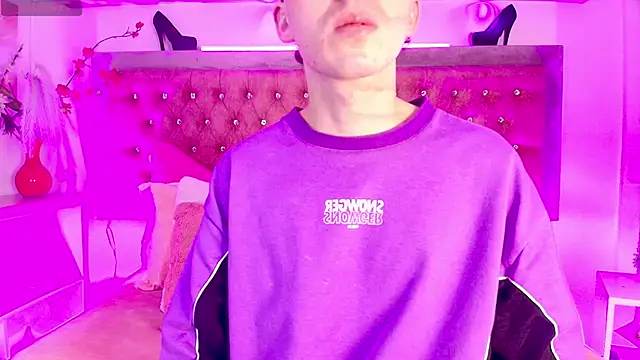 Tayzon Foxxx online show from 11.11.25