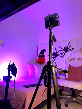 Snapshot of mikuru_hara chatting on 10.02.25 mikuru hara online show from 10.02.25