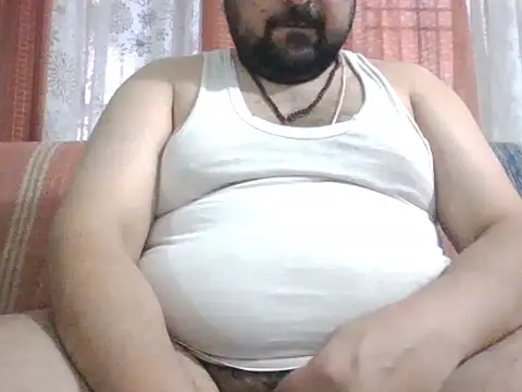 ARYANAVAILABLE online show from 04.22.26