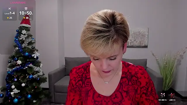 Snapshot of Julia_Wilsone chatting on 12.25.24 Julia Wilsone online show from 12.25.24