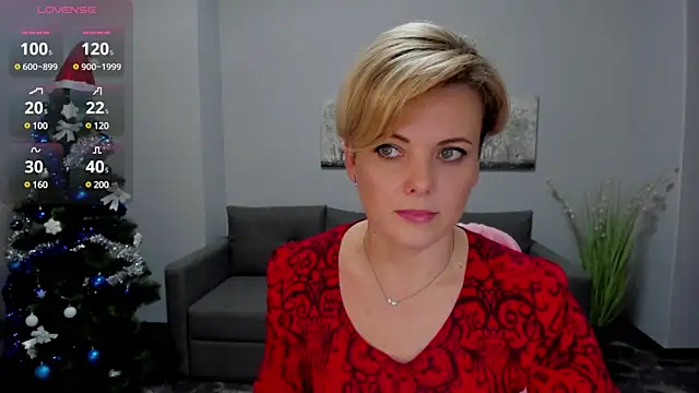 Snapshot of Julia_Wilsone chatting on 12.26.24 Julia Wilsone online show from 12.26.24