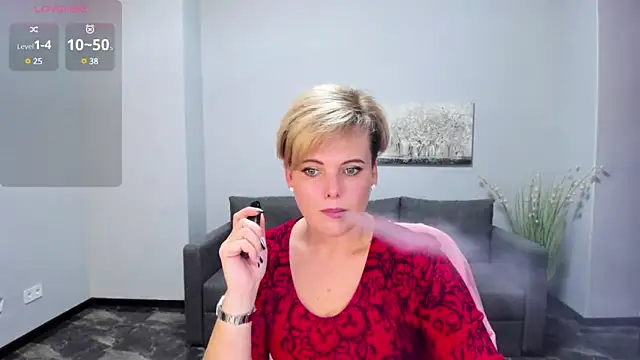 Snapshot of Julia_Wilsone chatting on 01.19.25 Julia Wilsone online show from 01.19.25