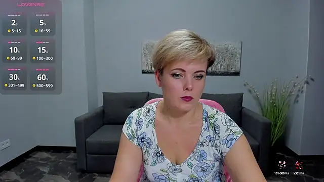 Snapshot of Julia_Wilsone chatting on 01.24.25 Julia Wilsone online show from 01.24.25