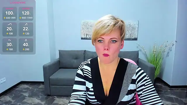 Snapshot of Julia_Wilsone chatting on 01.26.25 Julia Wilsone online show from 01.26.25