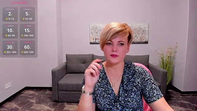 Snapshot of Julia_Wilsone chatting on 03.12.25 Julia Wilsone online show from 03.12.25