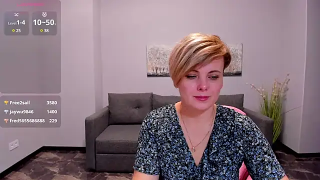 Snapshot of Julia_Wilsone chatting on 03.12.25 Julia Wilsone online show from 03.12.25