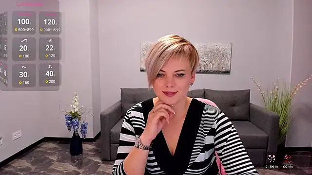 Snapshot of Julia_Wilsone chatting on 10.25.25 Julia Wilsone online show from 10.25.25