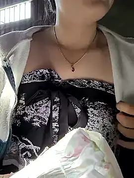 Sweetlove 77 online show from 10.28.25