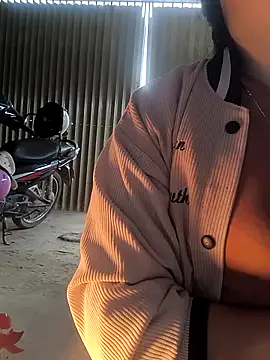 Sweetlove 77 online show from 12.23.25