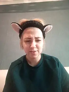 Gussie Bridie online show from 12.19.24